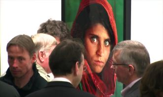 Video: Retrospektive mit Werken von Steve McCurry in der Erfurter Kunsthalle