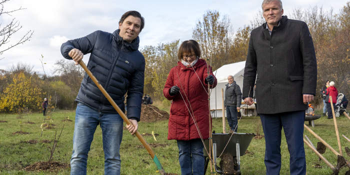 5. Pflanztag im „Bürgerpark Sulzer Siedlung“
