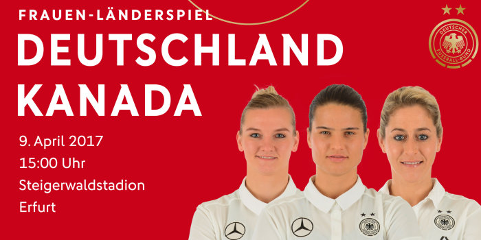 Ein Plakat mit drei Fußballerinnen und dem Hinweis auf ein Länderspiel