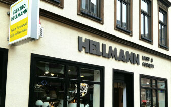Bild einer Häuserfassade/Ladengeschäft