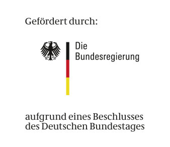 Wort-Bild-Marke mit Schriftzug Gefördert durch die Bundesregierung an schwarz-rot-goldenem Bundesadler