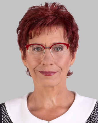 Karola Stange Portraitfoto einer Frau
