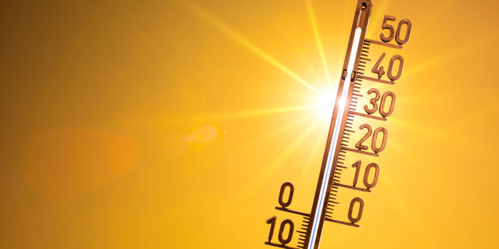Foto: Heißer Sommer © Günter Albers/123RF Thermometer mit Sonne