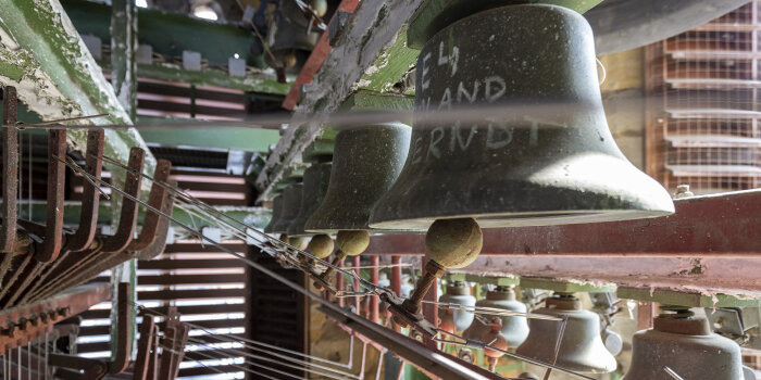 Carillon im Bartholomäusturm Glocken mit einer Aufschrift