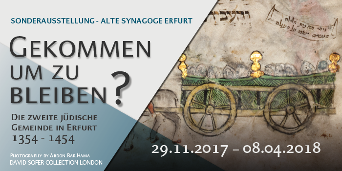 links Text mit Ausstellunginfos, rechts ein alter Wagen