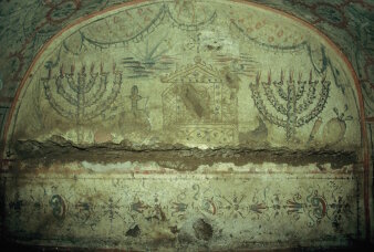 Foto: Jüdische Katakomben in Rom © Prof. Dr. Leonard V. Rutgers Wandmalerei mit jüdischen Motiven in Rom