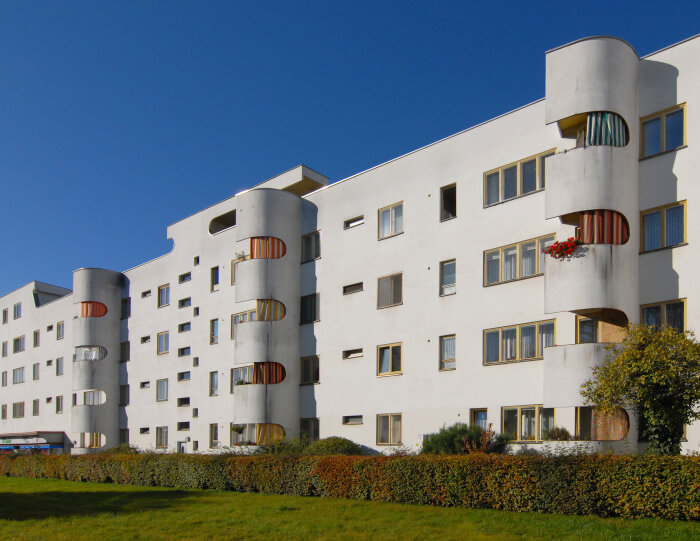 Die Siedlungen der Berliner Moderne, Häuserzeile Ansicht einer Häuserzeile