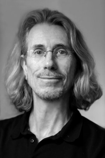 Foto: Igal Avidan - Portrait des Autoren © Berenberg Verlag GmbH - Berlin Portrait des Deutsch-Israelischen Autoren und Journalisten Igal Avidan