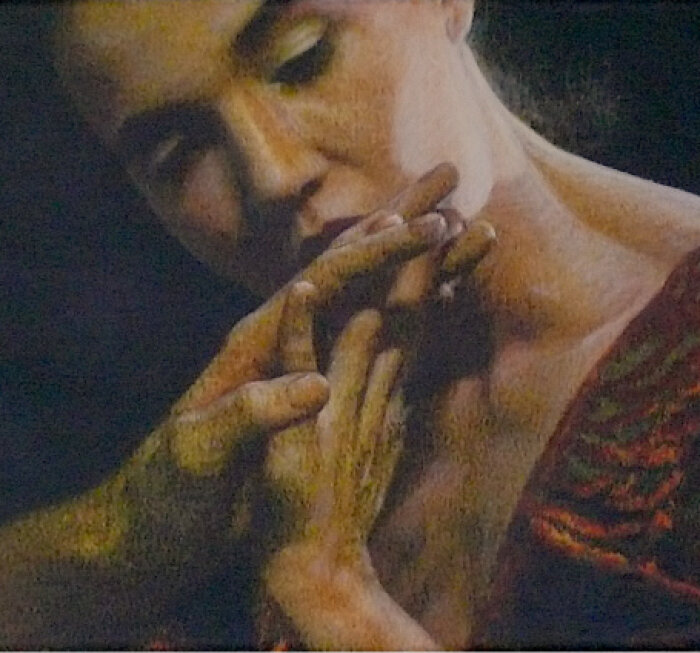 Ausschnitt eines Gemäldes mit dem Gesicht einer Frau und zwei Händen
