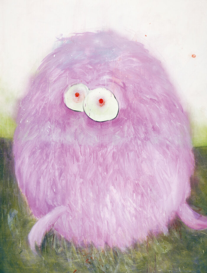 Harry Hachmeister, Puff, 2018, Acryl, Kreide auf Leinwand, 140 × 180 cm Gemaltes Objekt mit zwei Augen und zwei Beinen in Rosatönen auf grünem Untergrund
