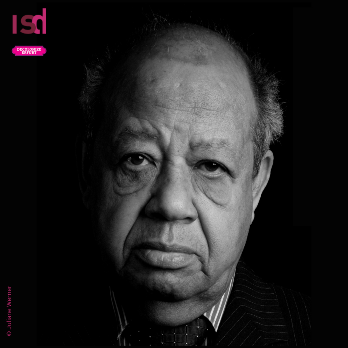 Gert Schramm (1928-2016) Schwarz/weiß Foto von einem Mann